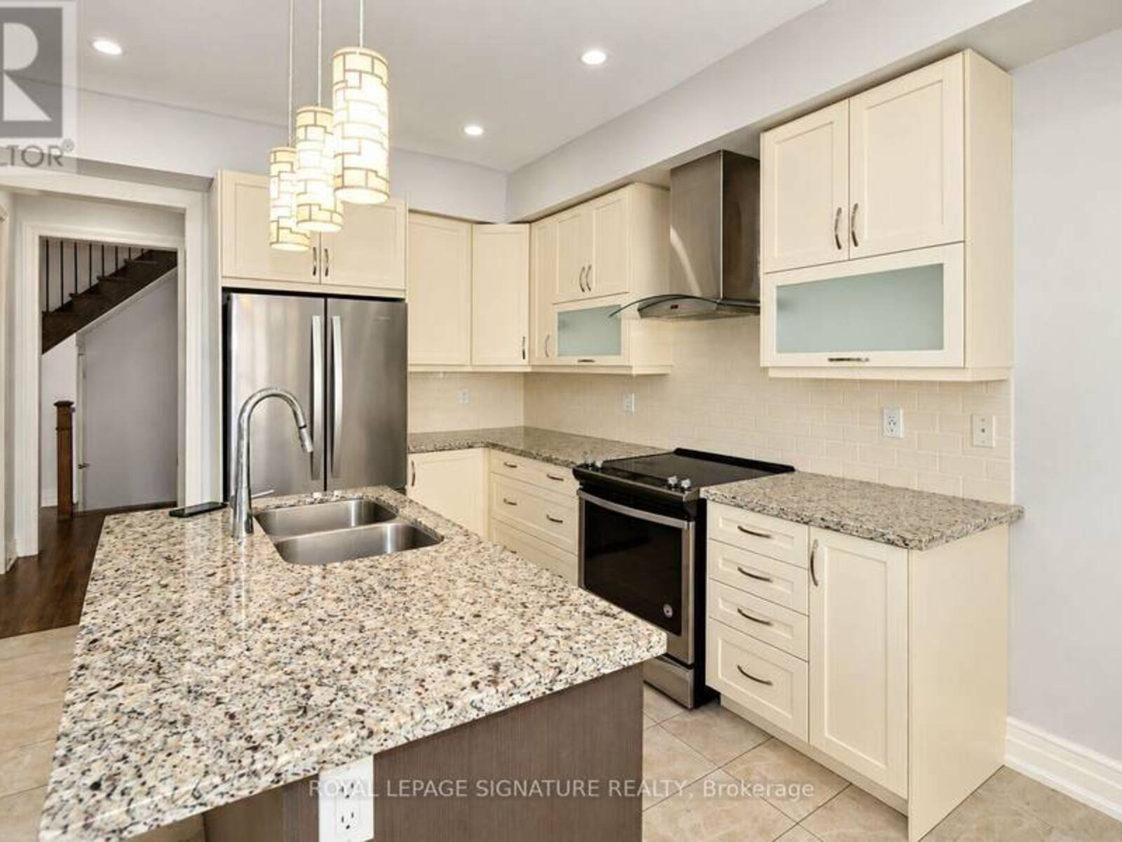 165 WAGNER CRESCENT, Angus, Ontario L0M 1B6