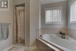 64 IAN DRIVE | Georgina Ontario | Slide Image Fifteen