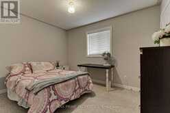 64 IAN DRIVE | Georgina Ontario | Slide Image Sixteen