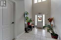 64 IAN DRIVE | Georgina Ontario | Slide Image Three
