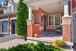 227 PROSSER CIRCLE | Milton Ontario | Slide Image Three
