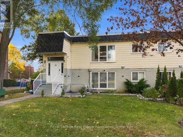 1-4 - 540 MARY STREET E Whitby Ontario, L1N 2R1 - 3 Bedrooms Condo For Sale