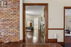 5 VANSTRAALEN STREET | Hamilton Ontario | Slide Image Nine