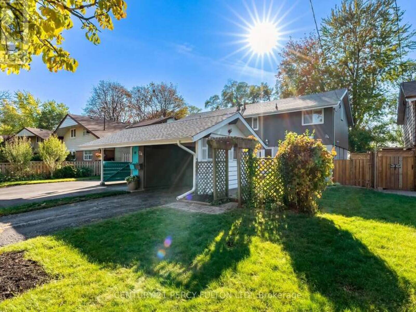 24 DOGWOOD CRESCENT, Toronto, Ontario M1P 3N6