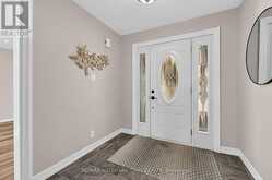 38 IMPERIAL CRESCENT | Bradford West Gwillimbury Ontario | Slide Image Three