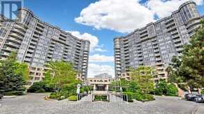 PH55 - 23 COX BOULEVARD | Markham Ontario | Slide Image One