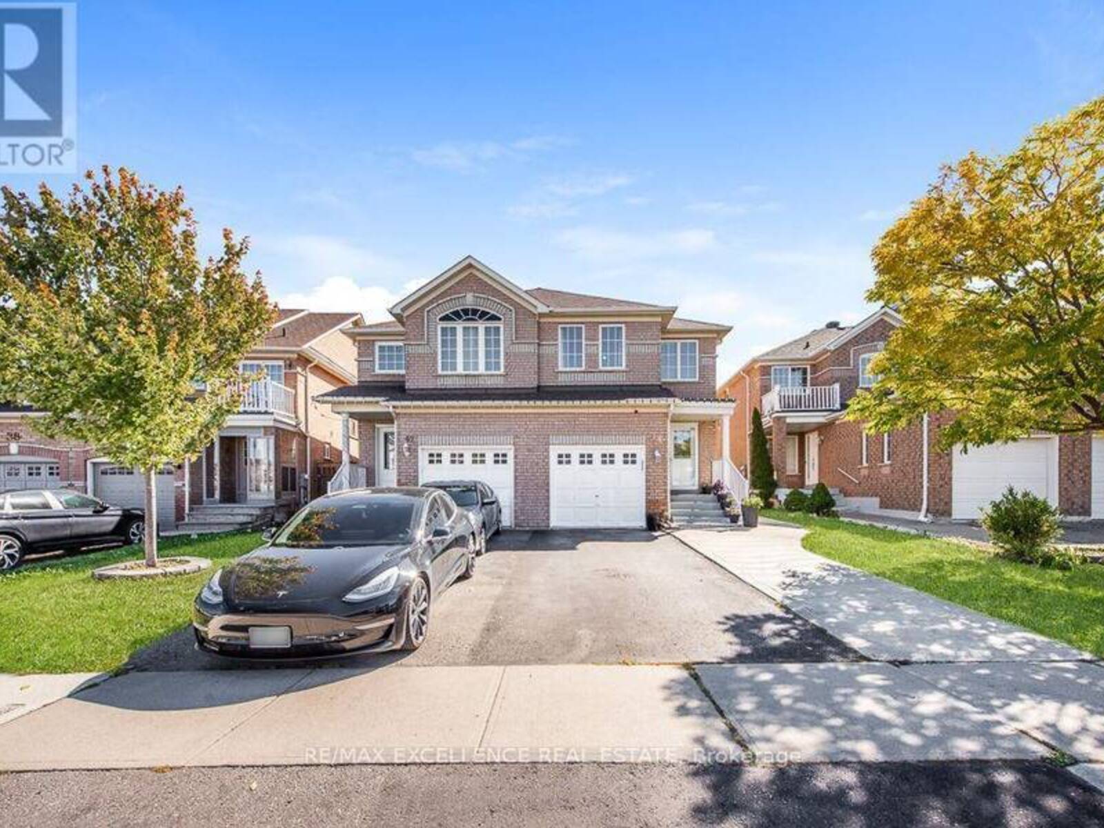 44 WEATHER VANE LANE NW, Brampton, Ontario L6X 4R5