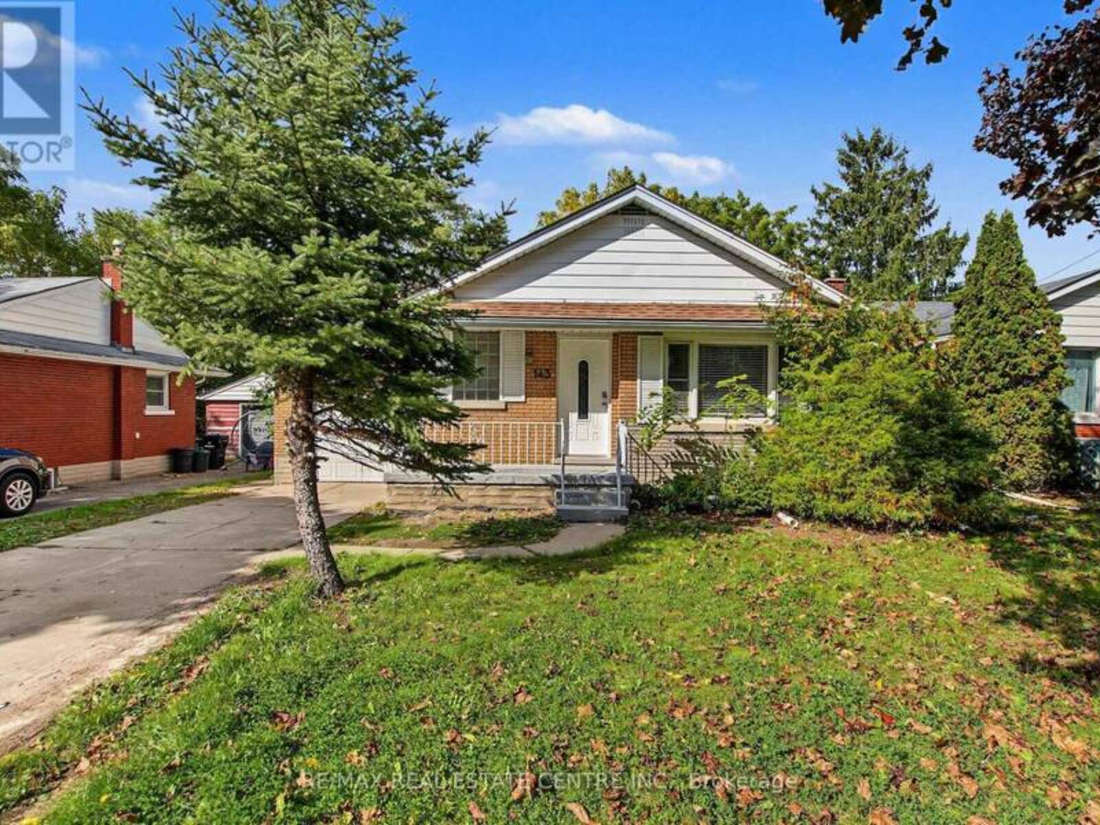143 ELGIN CRESCENT, Waterloo, Ontario N2J 2S5