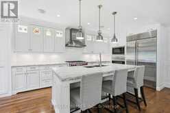 132 THE KINGSWAY | Toronto Ontario | Slide Image Thirteen