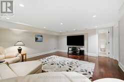 132 THE KINGSWAY | Toronto Ontario | Slide Image Thirty-six