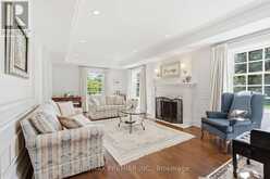 132 THE KINGSWAY | Toronto Ontario | Slide Image Nine