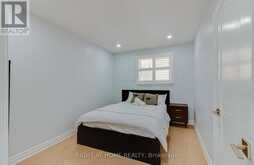 37 MASON ROAD | Toronto Ontario | Slide Image Twelve
