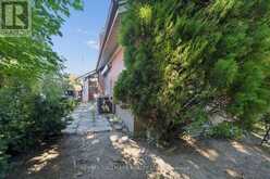 73 DEERFIELD ROAD | Toronto Ontario | Slide Image Fifty