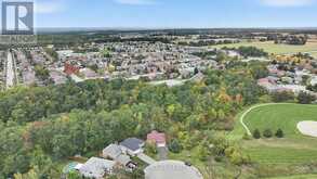 87 MCVEIGH DRIVE | Barrie Ontario | Slide Image Three