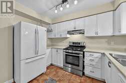87 MCVEIGH DRIVE | Barrie Ontario | Slide Image Eight