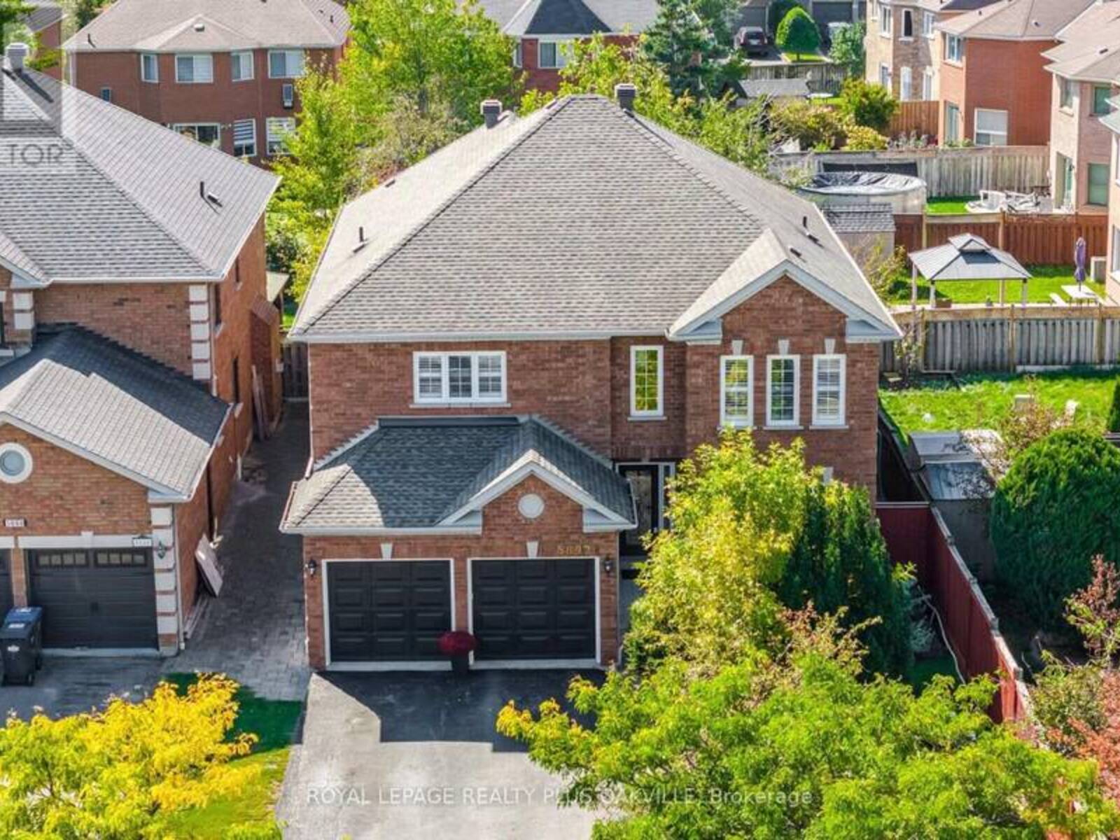 5892 GLEN ERIN DRIVE, Mississauga, Ontario L5M 5K4