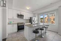 7 RAPIDS LANE | Hamilton Ontario | Slide Image One