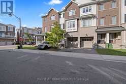 7 RAPIDS LANE | Hamilton Ontario | Slide Image Two