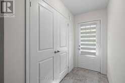 7 RAPIDS LANE | Hamilton Ontario | Slide Image Four