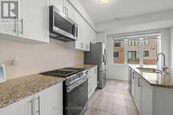 7 RAPIDS LANE | Hamilton Ontario | Slide Image Eight