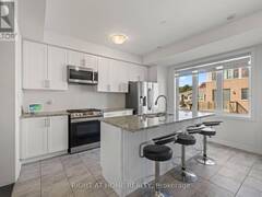 7 RAPIDS LANE Hamilton Ontario, L8K 0A3