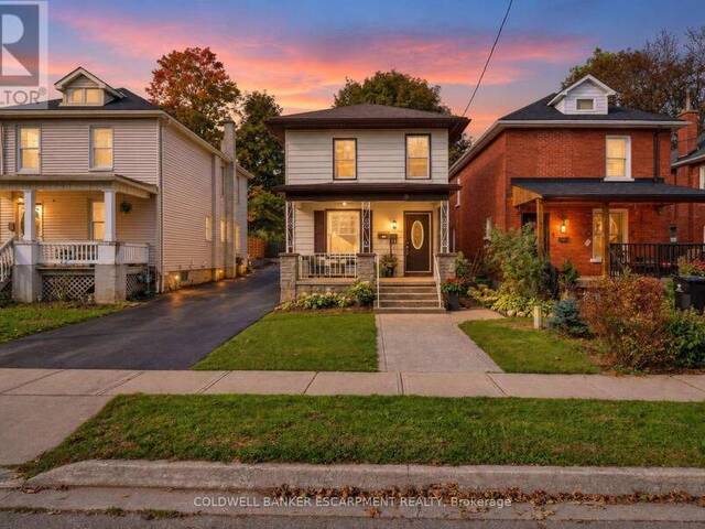 18 LOWREY AVENUE N Cambridge Ontario, N1R 5A2 - 3 Bedrooms Home For Sale