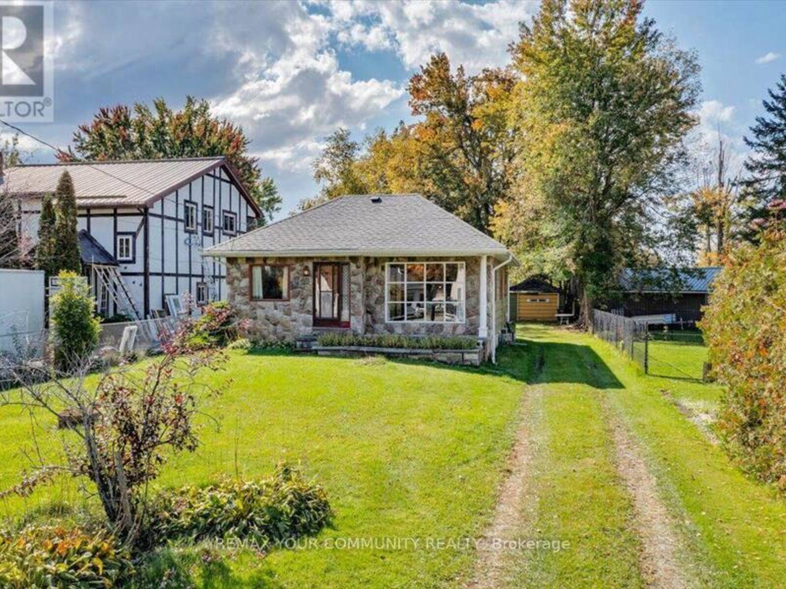 48 ISLE VISTA DRIVE, Georgina, Ontario L0E 1N0