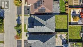 15 BEACON POINT STREET | Markham Ontario | Slide Image Forty-nine