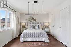 15 BEACON POINT STREET | Markham Ontario | Slide Image Four