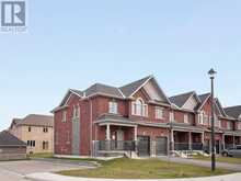 11 HILDRED CUSHING WAY | Uxbridge Ontario | Slide Image Three