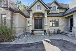 18 WENDAT TRAIL | Midhurst Ontario | Slide Image Twelve