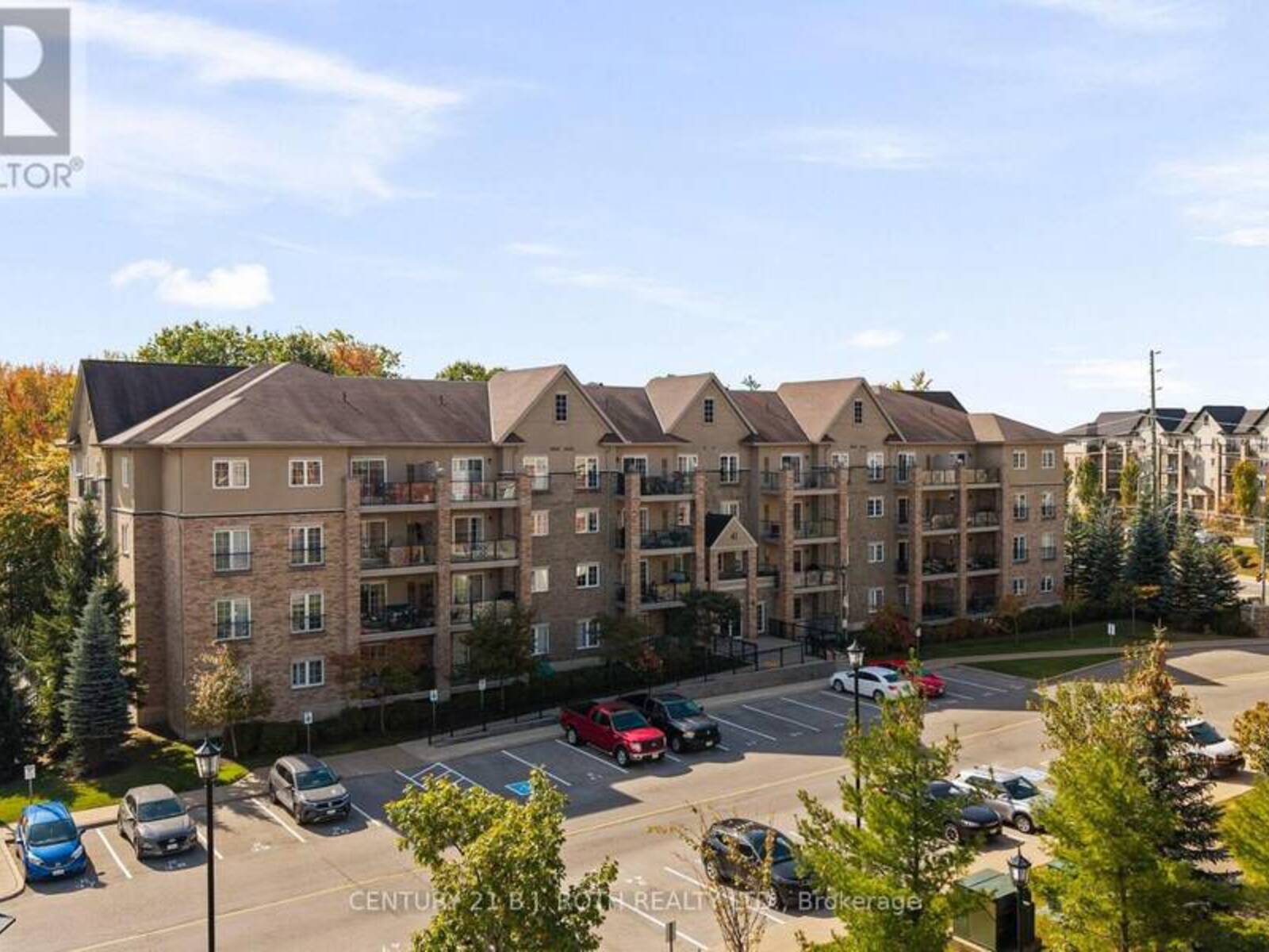 303 - 41 FERNDALE DRIVE S, Barrie, Ontario L4N 5T6