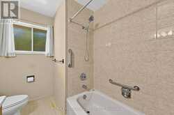 4 BINNIE DRIVE | Springwater Ontario | Slide Image Fifteen