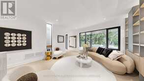 292 STILL'S LANE | Oakville Ontario | Slide Image Six