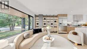 292 STILL'S LANE | Oakville Ontario | Slide Image Seven