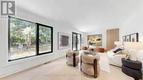 292 STILL'S LANE | Oakville Ontario | Slide Image Eight