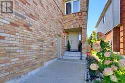 5582 KIMMERIDGE GATE | Mississauga Ontario | Slide Image Three