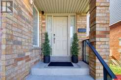 5582 KIMMERIDGE GATE | Mississauga Ontario | Slide Image Four