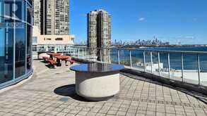 914 - 2083 LAKE SHORE BOULEVARD | Toronto Ontario | Slide Image Twenty-seven