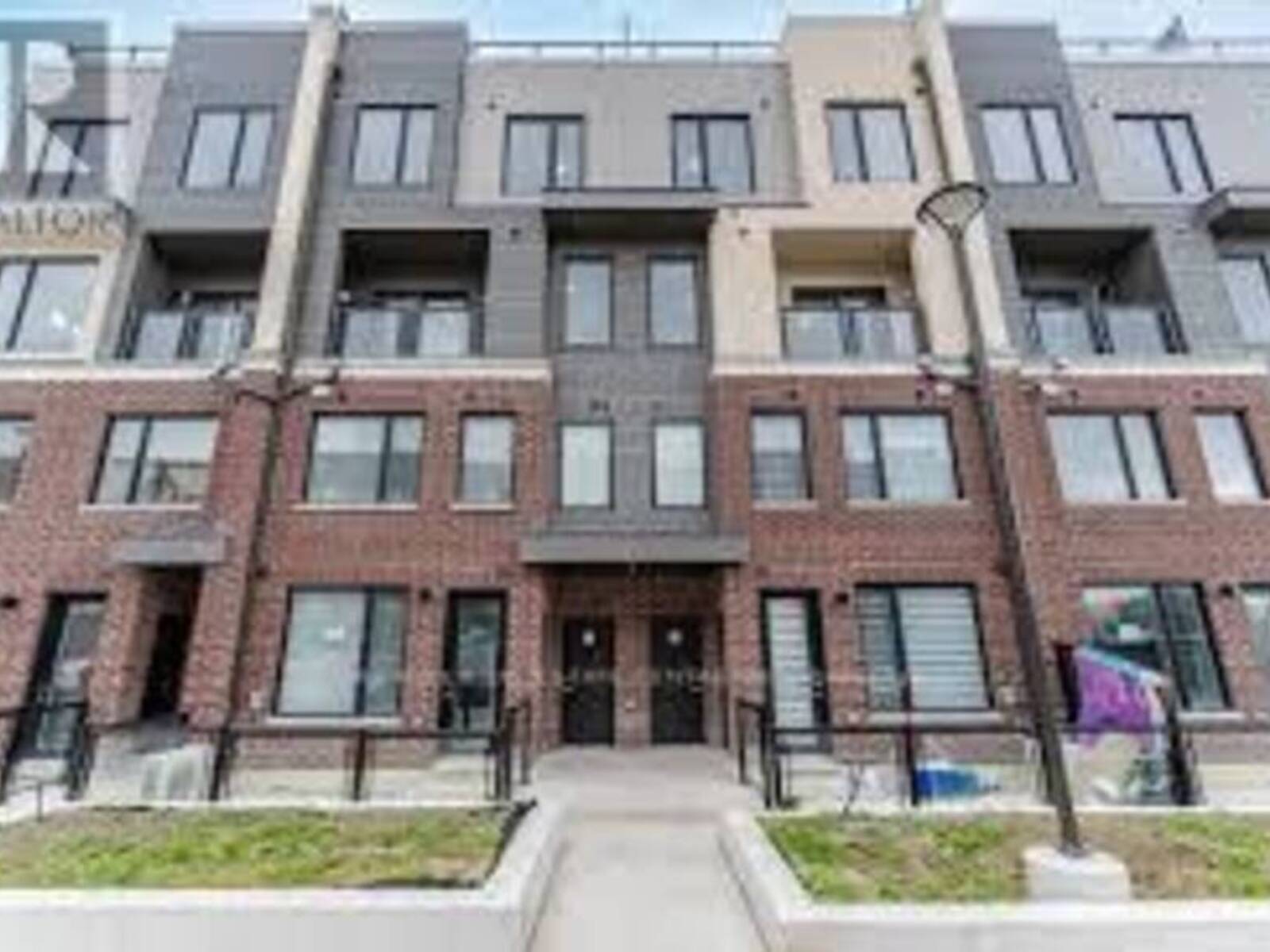 1 - 3421 RIDGEWAY DRIVE, Mississauga, Ontario L5L 0B9