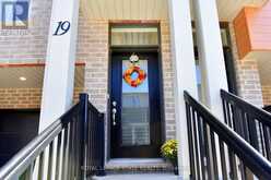 19 RADISON LANE | Hamilton Ontario | Slide Image Three