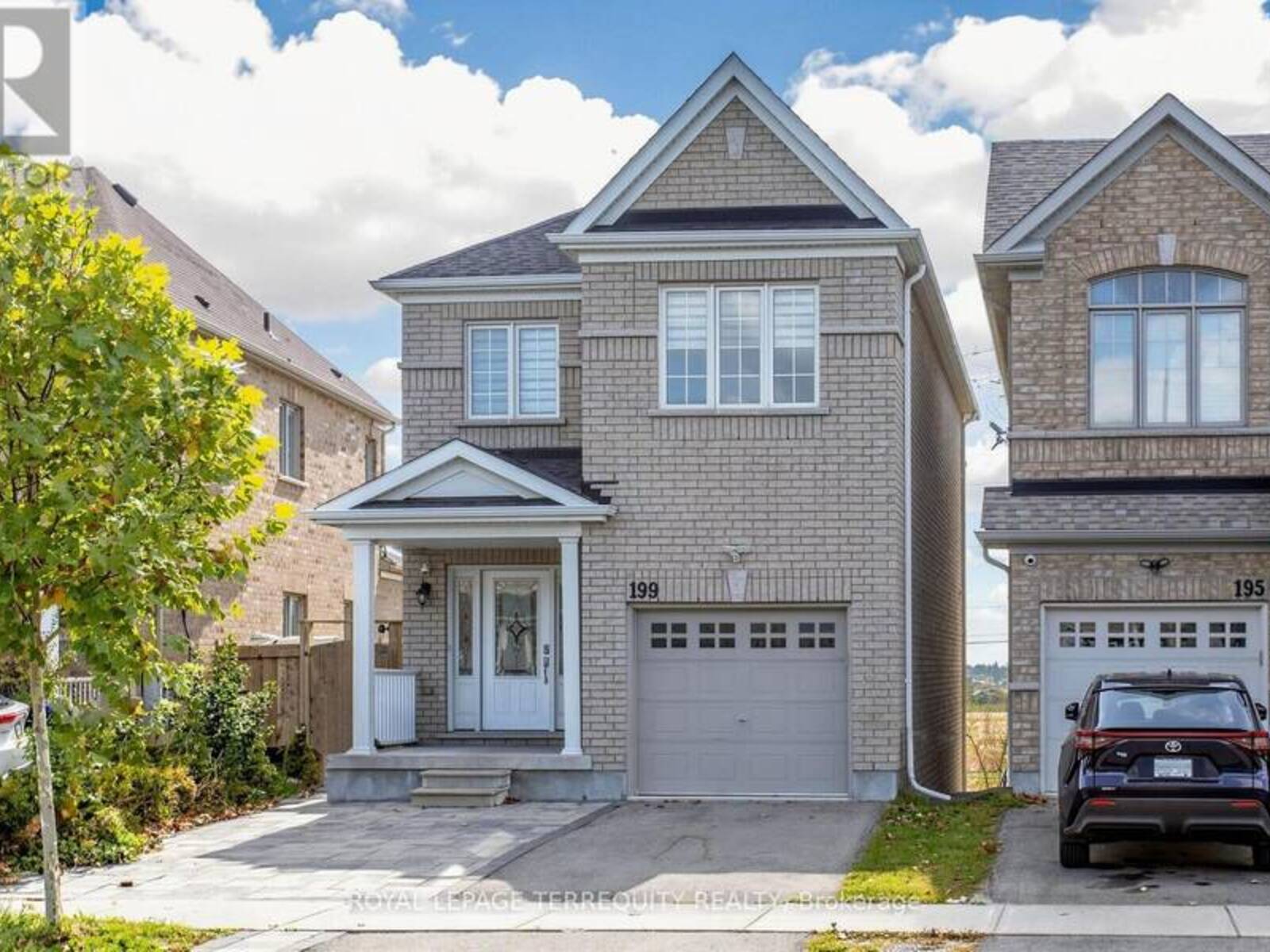 199 ARMSTRONG CRESCENT, Bradford West Gwillimbury, Ontario L3Z 0L3