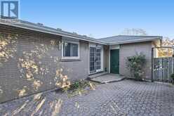 27 OAKMEADOW BOULEVARD | Toronto Ontario | Slide Image Nineteen