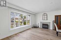 27 OAKMEADOW BOULEVARD | Toronto Ontario | Slide Image Eight