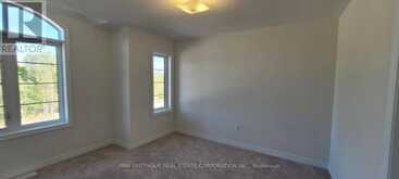 147 DOVEDALE DRIVE | Georgina Ontario | Slide Image Nineteen