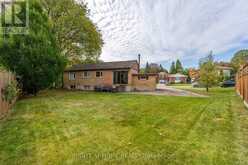 9 APPLEDALE ROAD | Toronto Ontario | Slide Image Six