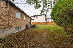 9 APPLEDALE ROAD | Toronto Ontario | Slide Image Nine