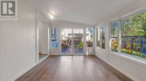 2086 BRIDGE ROAD | Oakville Ontario | Slide Image Thirteen
