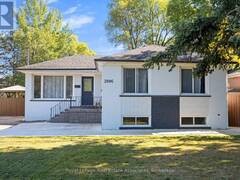 2086 BRIDGE ROAD Oakville Ontario, L6L 2E9