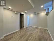 27 WALTERS LANE | Grimsby Ontario | Slide Image Thirty-two